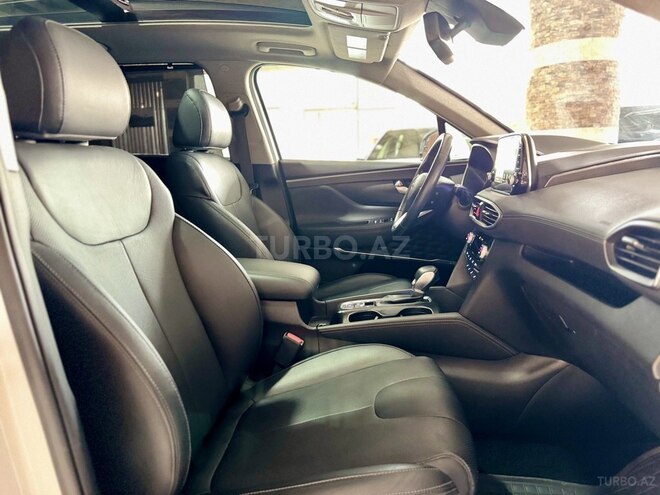 Hyundai Santa Fe-24