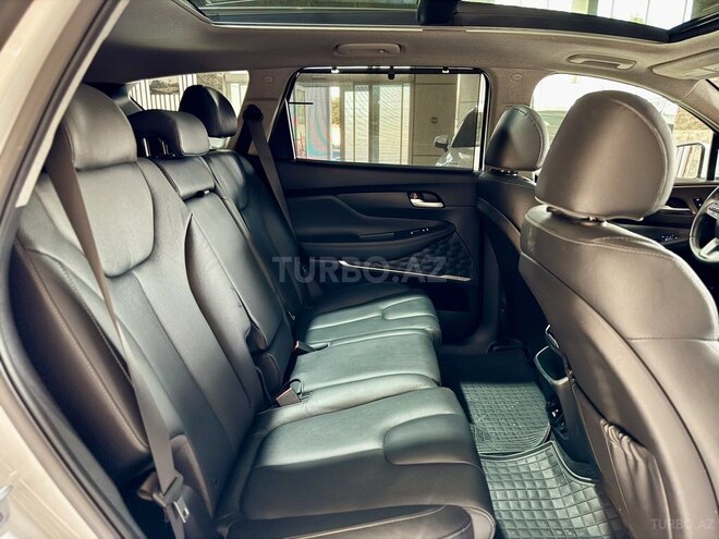 Hyundai Santa Fe-23