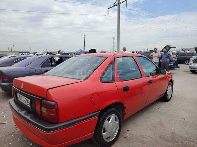 Opel Vectra-6