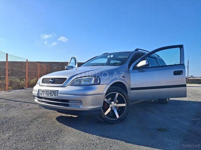 Opel Astra-11