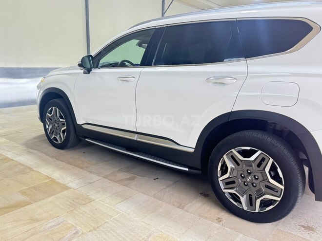 Hyundai Santa Fe-5