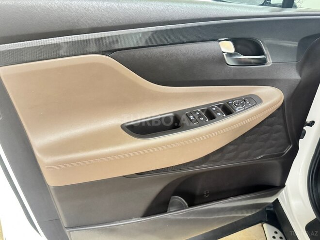 Hyundai Santa Fe-8