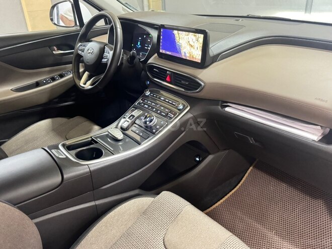 Hyundai Santa Fe-12