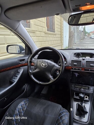 Toyota Avensis-7