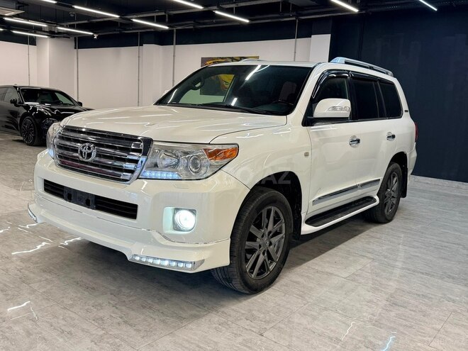 Toyota Land Cruiser-7