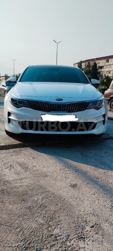 Kia K5-1