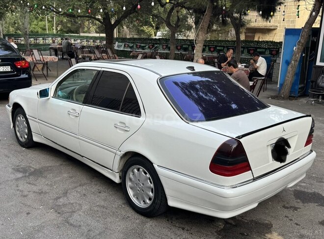 Mercedes C 230-6