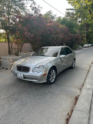 Mercedes C 200-2