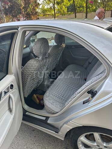 Mercedes C 200-8