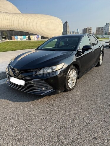 Toyota Camry-1