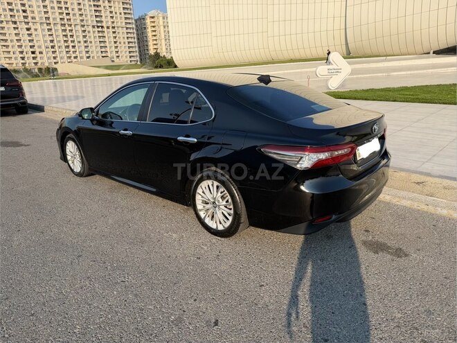 Toyota Camry-3