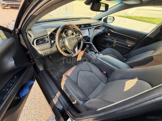 Toyota Camry-8
