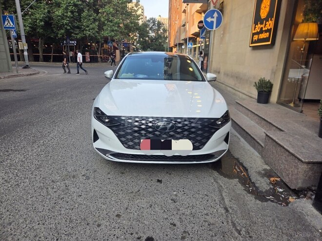 Hyundai Grandeur-1