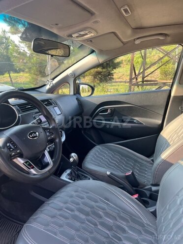 Kia Rio-7