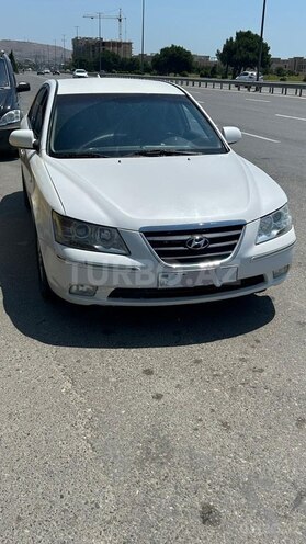 Hyundai Sonata-4