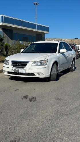 Hyundai Sonata-1