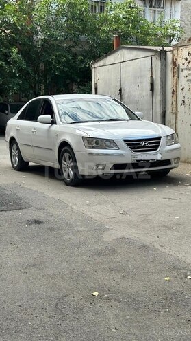 Hyundai Sonata-8