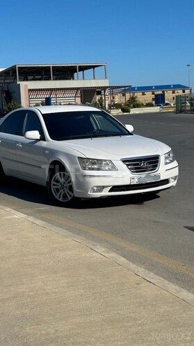 Hyundai Sonata-9