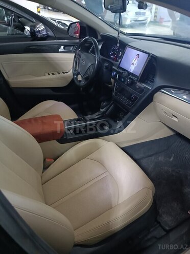 Hyundai Sonata-9