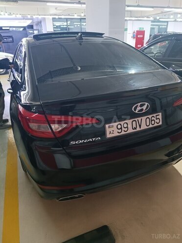 Hyundai Sonata-2