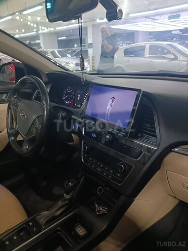 Hyundai Sonata-7