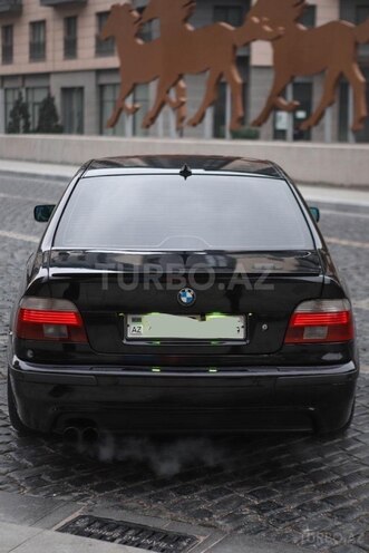 BMW 528-2