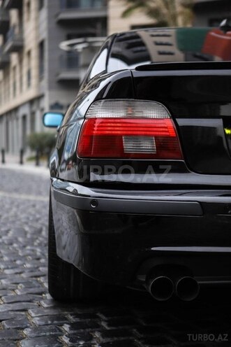 BMW 528-9