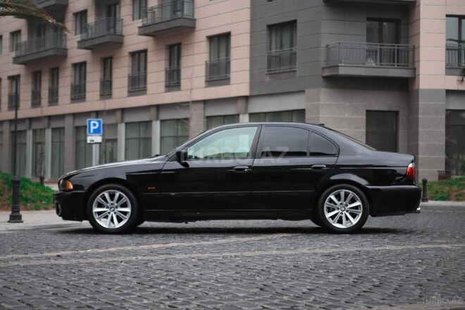BMW 528-6