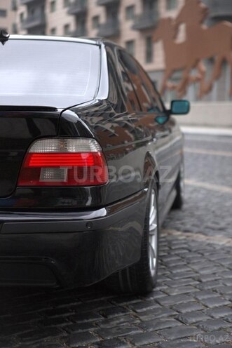 BMW 528-16