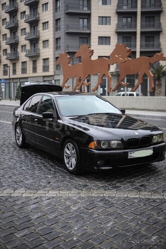 BMW 528-4