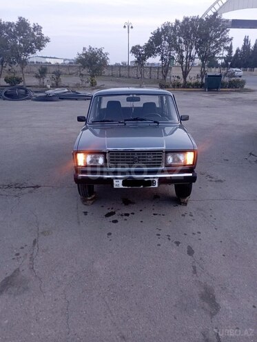 LADA (VAZ) 2107-1
