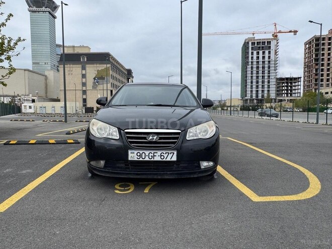 Hyundai Elantra-1