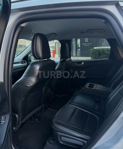 Ford Escape-12
