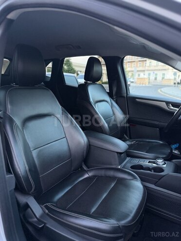 Ford Escape-11