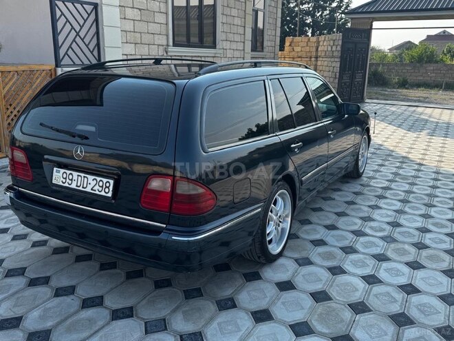 Mercedes E 200-2