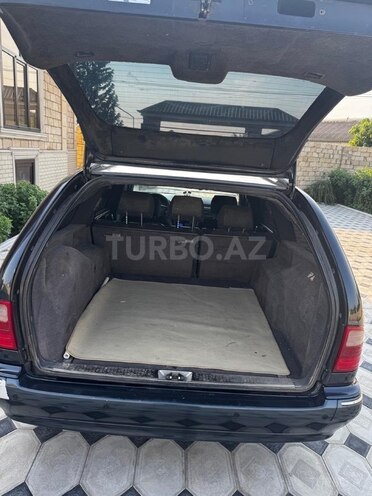 Mercedes E 200-6