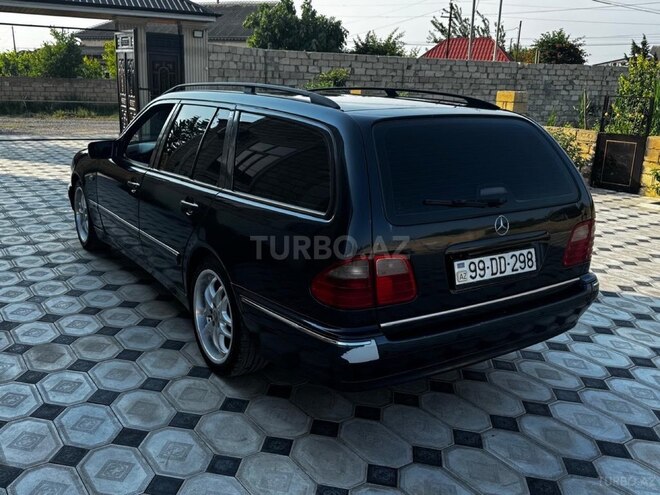 Mercedes E 200-8