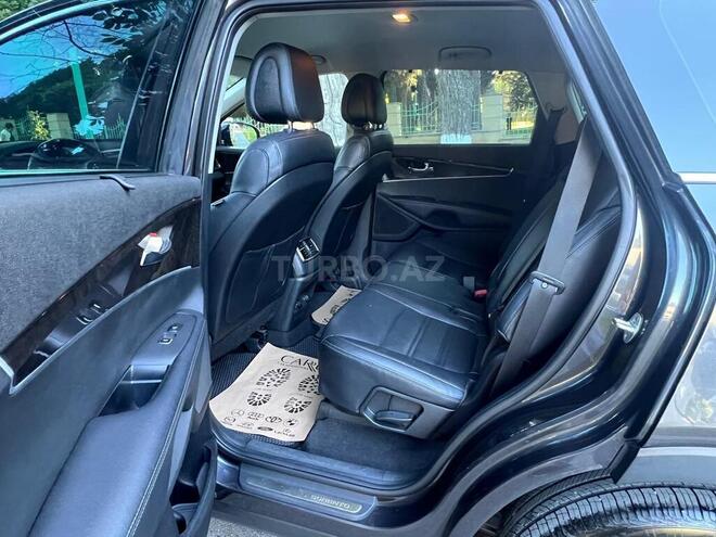 Kia Sorento-11