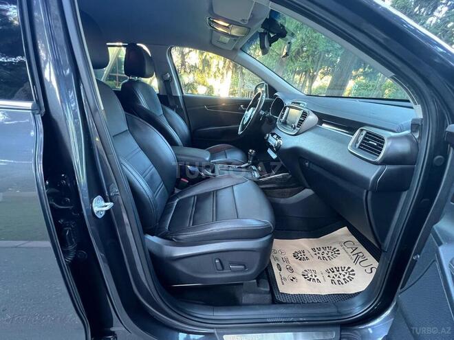Kia Sorento-14