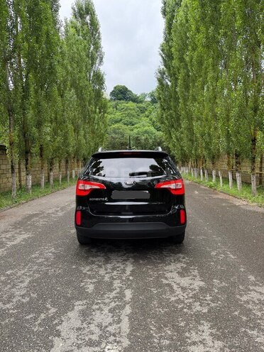 Kia Sorento-5