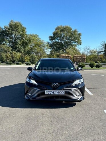 Toyota Camry-1