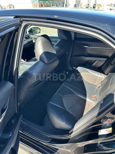 Toyota Camry-6