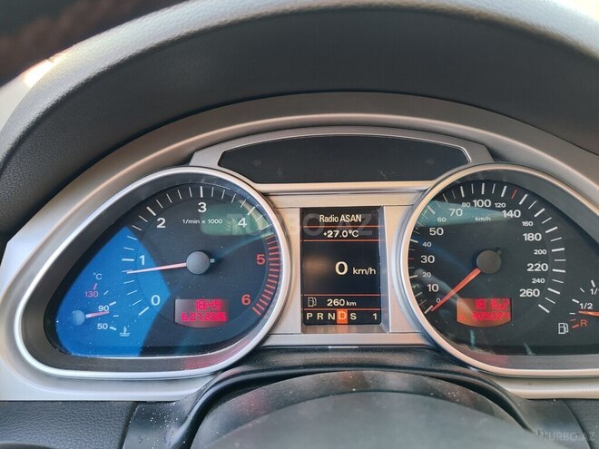 Audi Q7-2