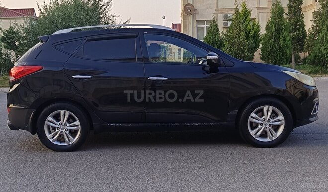 Hyundai ix35-17