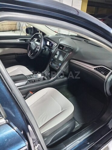 Ford Fusion (North America)-13