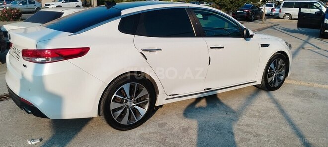 Kia K5-14