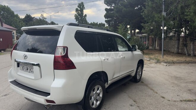 Toyota Land Cruiser Prado-3