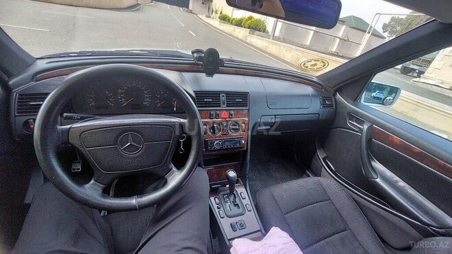 Mercedes C 200-21