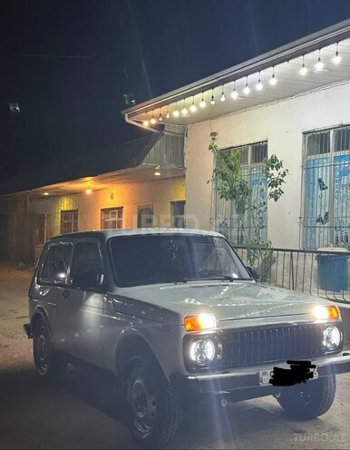 LADA (VAZ) Niva-8