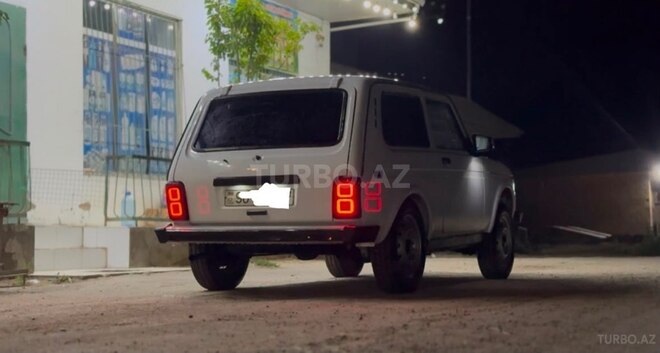 LADA (VAZ) Niva-12